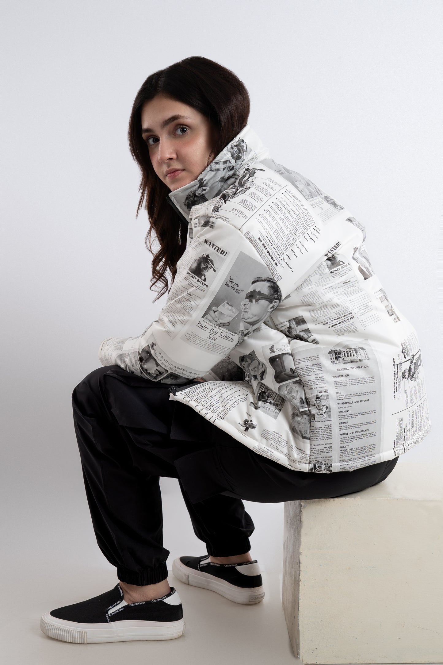 GRAPHIC HEADLINE PUFFER JACKET
