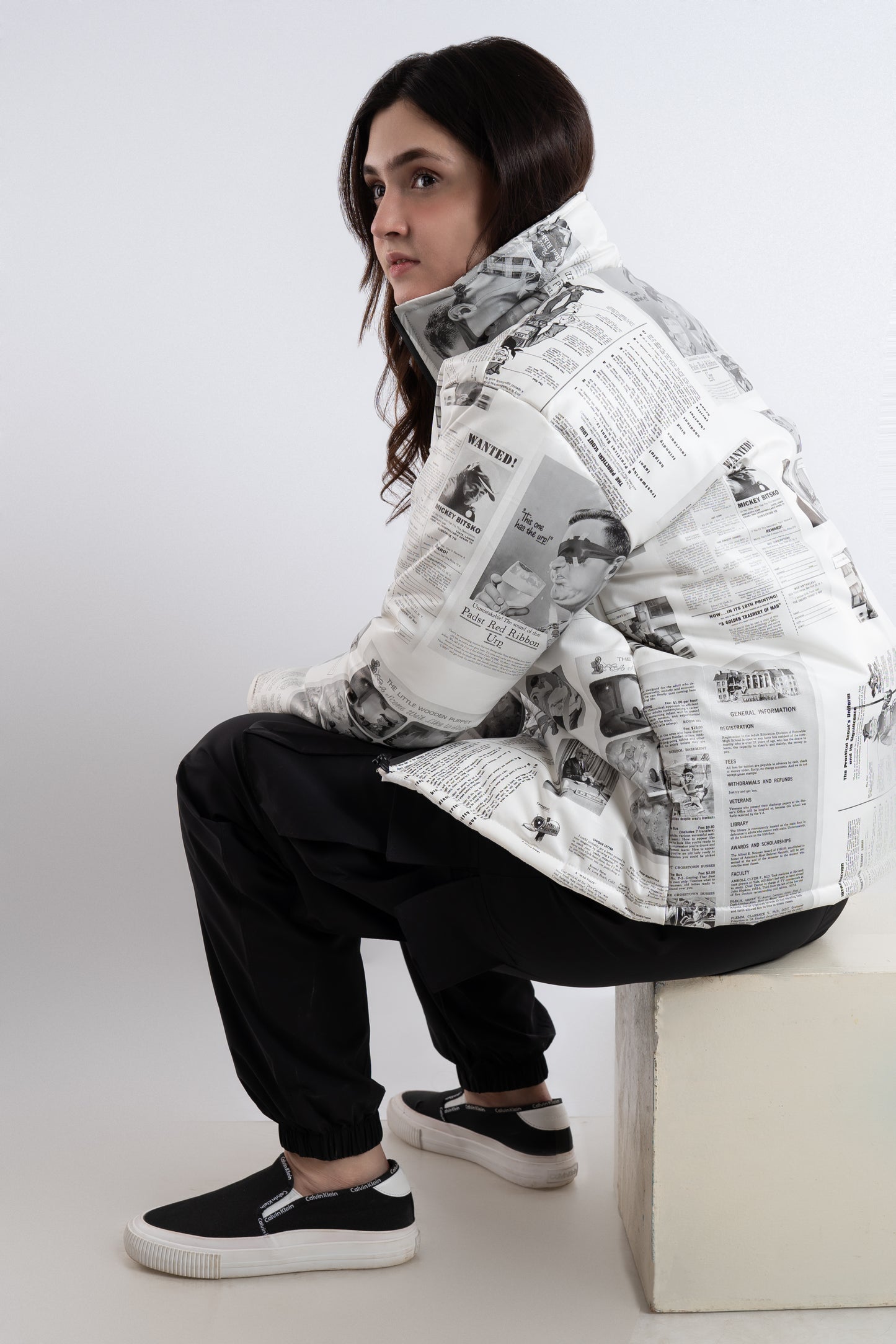 GRAPHIC HEADLINE PUFFER JACKET