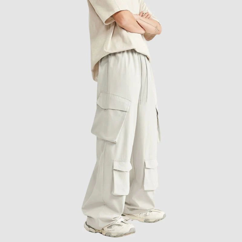 Double cargo pockets cargo