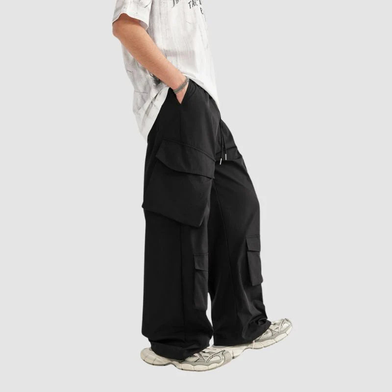 Double cargo pockets cargo
