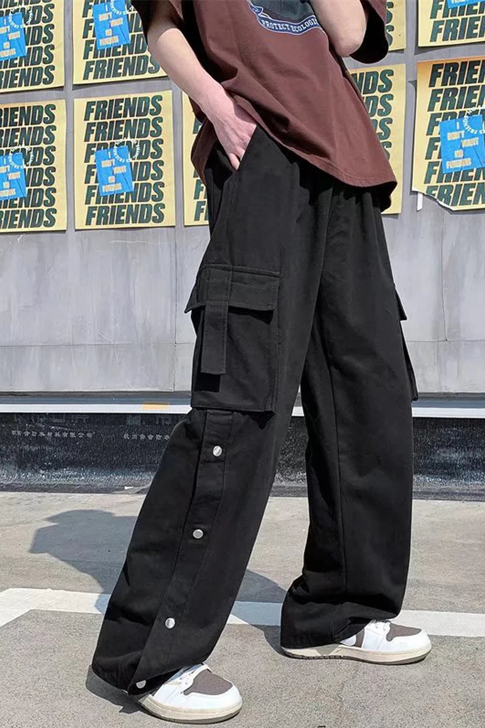 Loose cargo pockets
