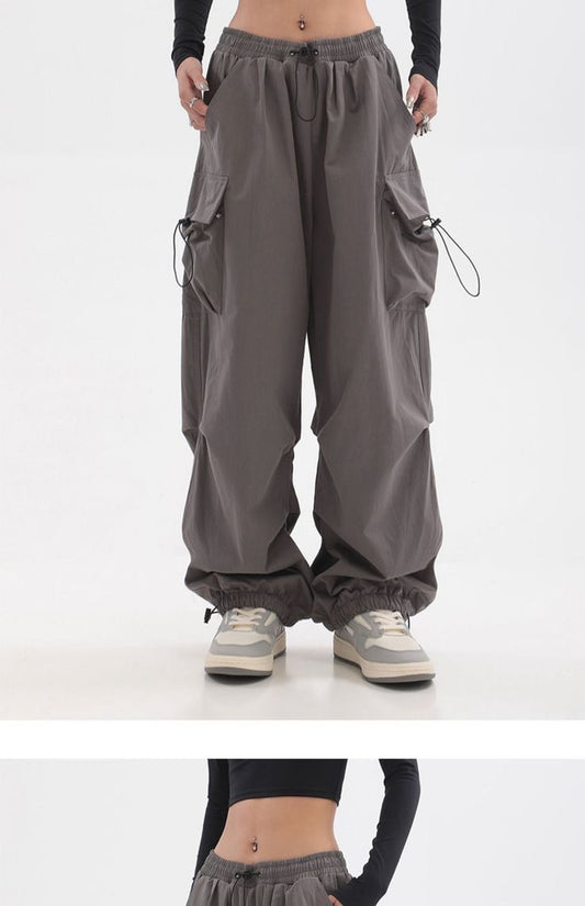 Baggy Cargo in Parachute